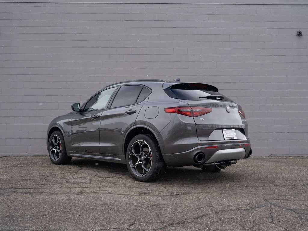 Used 2023 Gray Alfa Romeo Ti image 3
