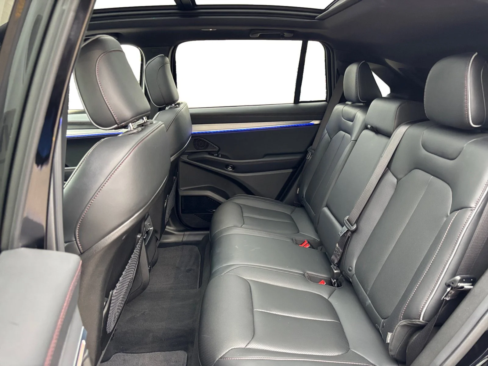 Used 2025 Black Jeep Limited image 16