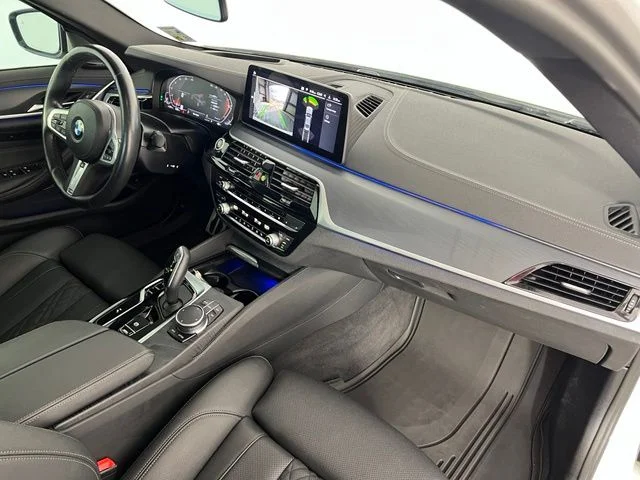 Used 2023 White BMW 540i image 41