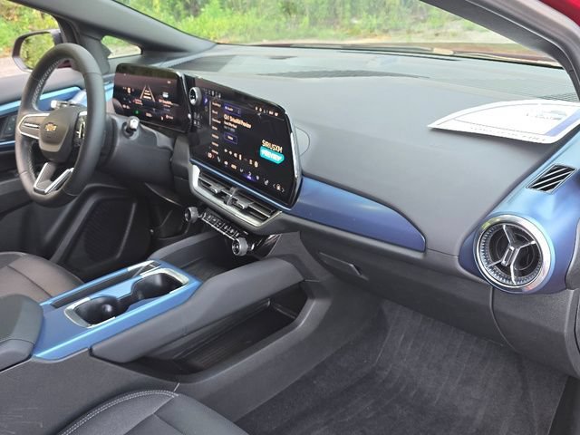 2024 Chevrolet Equinox EV LT - Photo 21