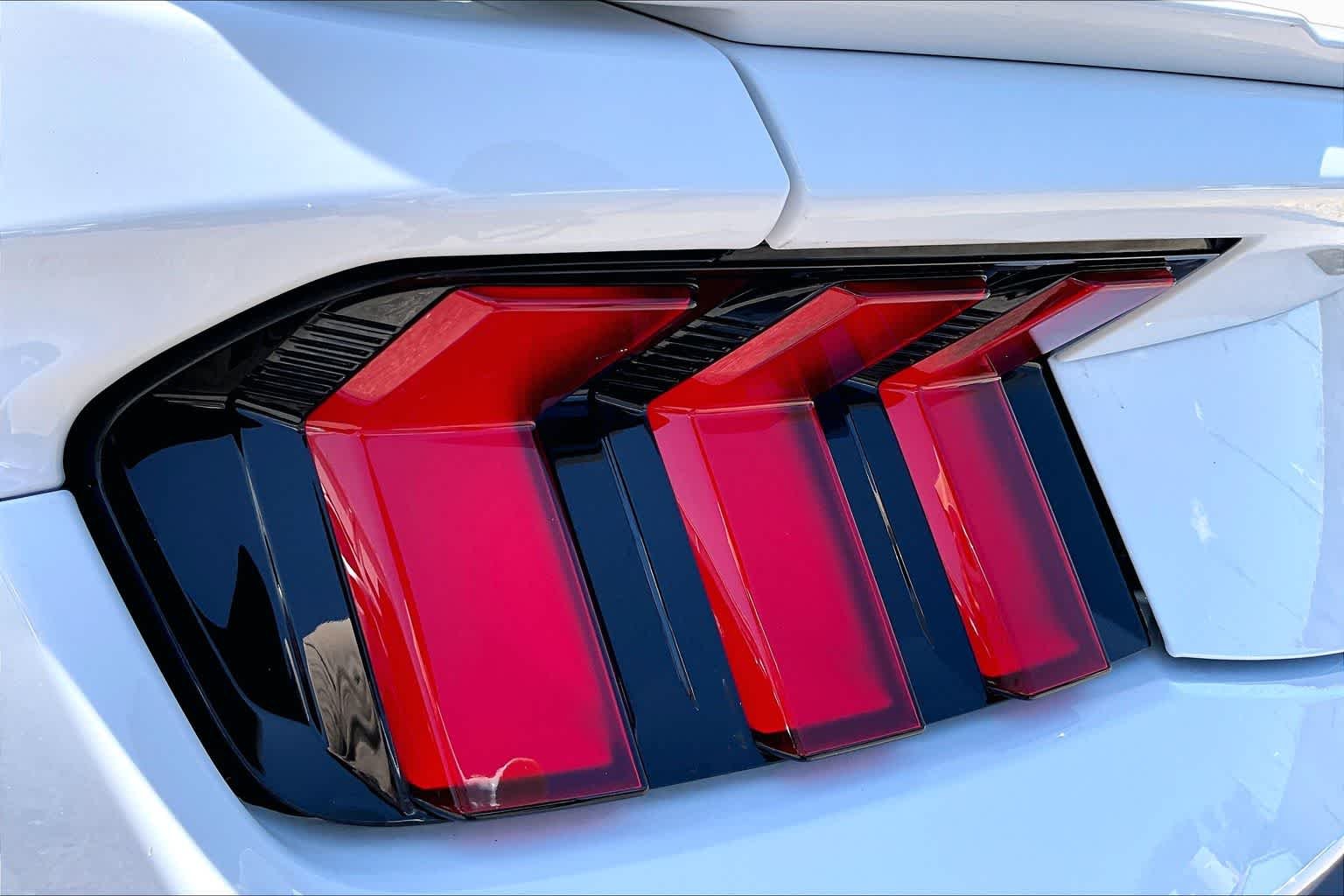 2025 Ford Mustang GT Premium - Photo 28