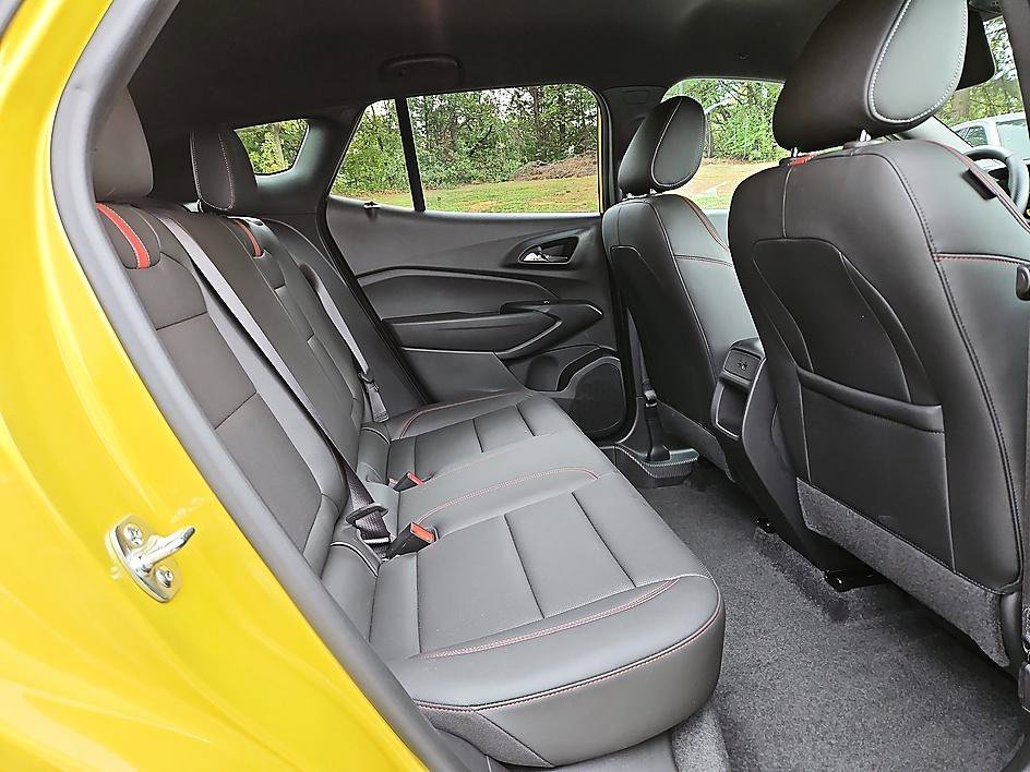 Used 2025 Nitro Yellow Metallic Chevrolet 2RS image 12