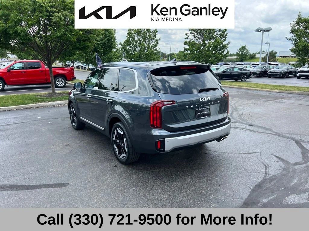 Certified Used 2024 Gray Kia S image 15