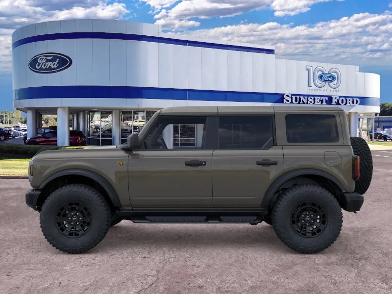 New 2026 Marsh Gray Ford Badlands image 3