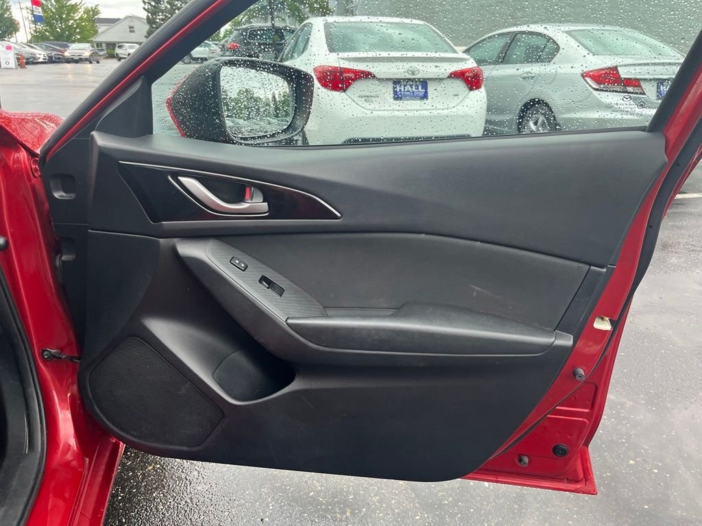 Used 2015 Red Mazda i Sport image 11