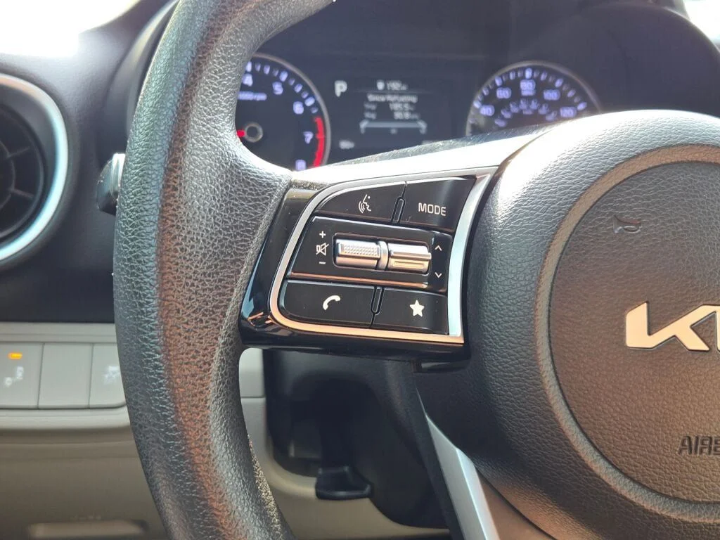 Used 2023 Black Kia LXS image 26