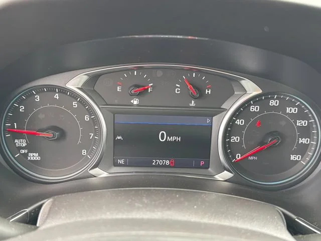 Used 2023 SUMMIT WHITE Chevrolet RS image 21