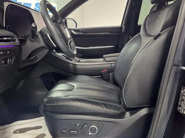 Used 2024 White Hyundai Calligraphy image 5