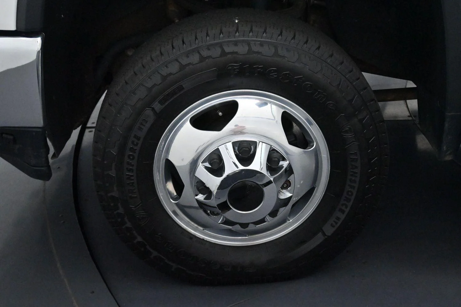 Used 2022 Summit White Chevrolet LTZ image 37