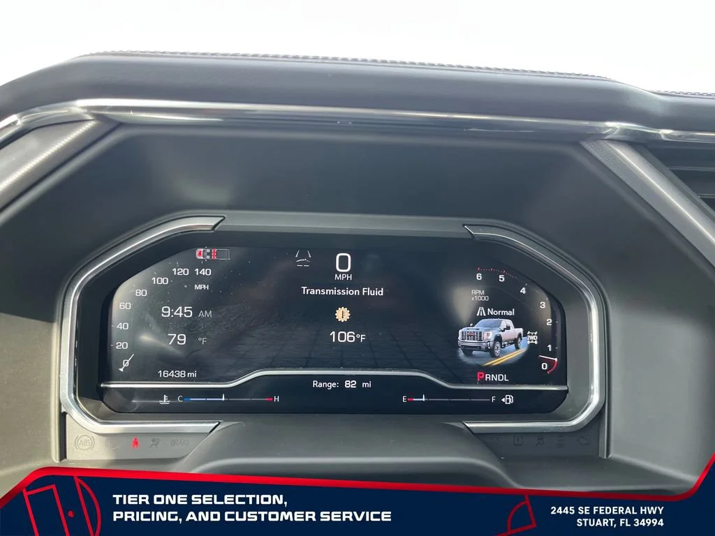 Used 2025 Summit White GMC Denali image 27
