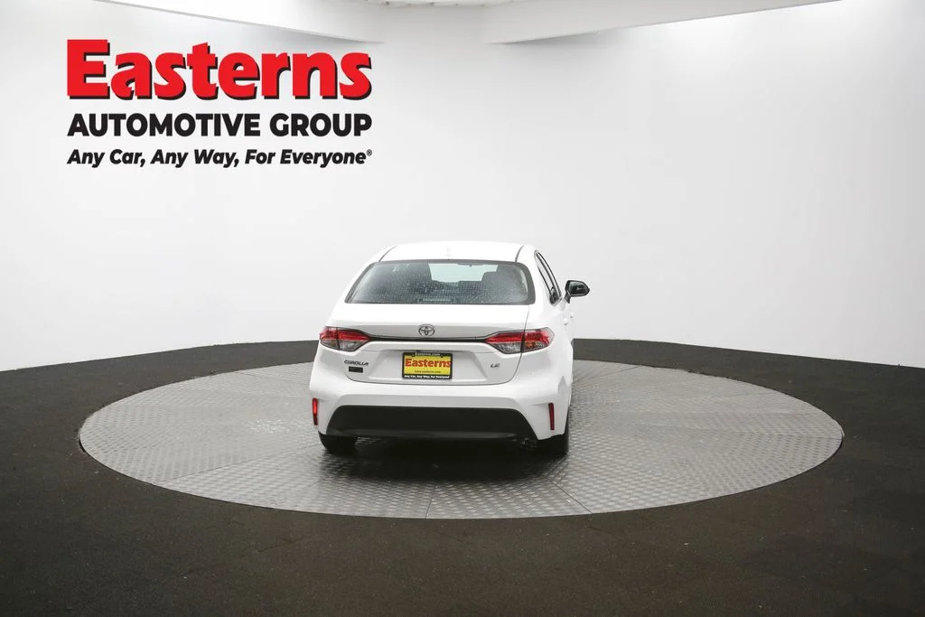 Used 2024 White Toyota LE image 33