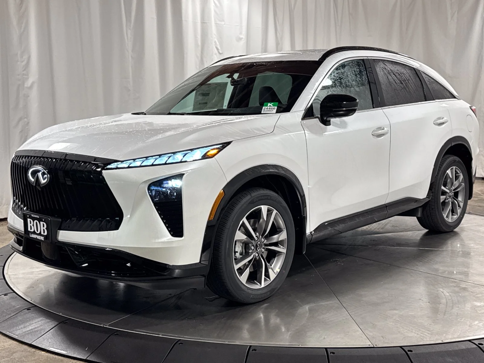 New 2027 RADIANT WHITE INFINITI Luxe AWD image 1