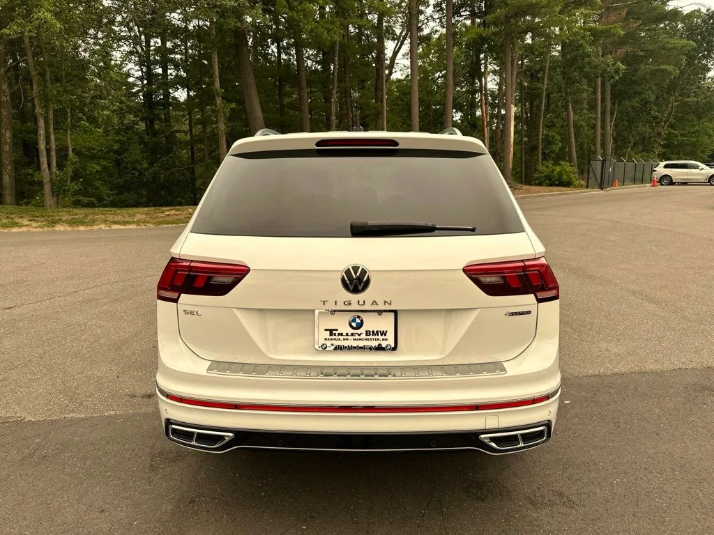 Used 2024 White Volkswagen 2.0T SEL R-Line image 6