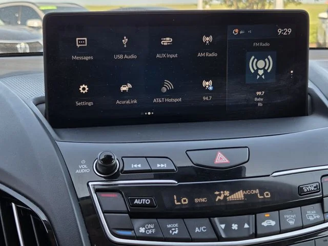 Certified Used 2020 Platinum White Pearl Acura with Technology image 10