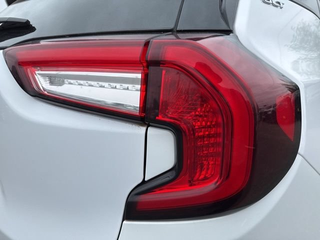 Used 2024 Summit White GMC SLT image 13