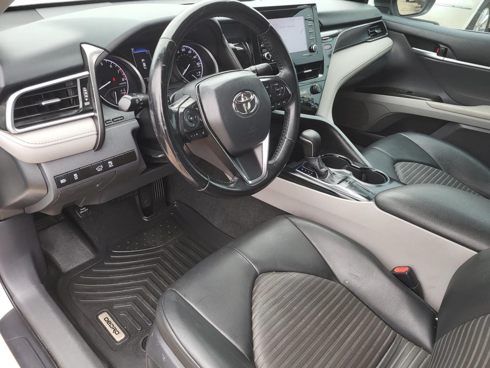 Used 2024 Ice Cap Toyota SE image 19