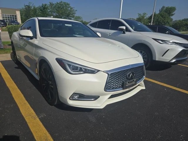 2019 INFINITI Q60 3.0t LUXE AWD's photo
