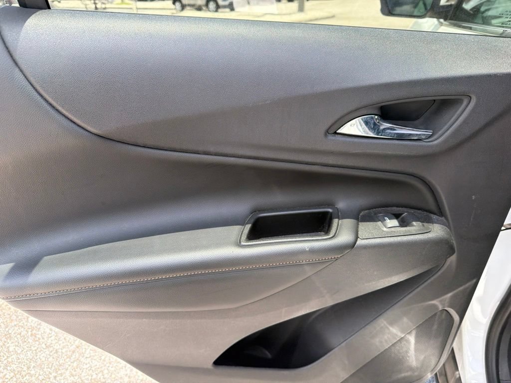 Used 2020 SUMMIT WHITE Chevrolet Premier image 9