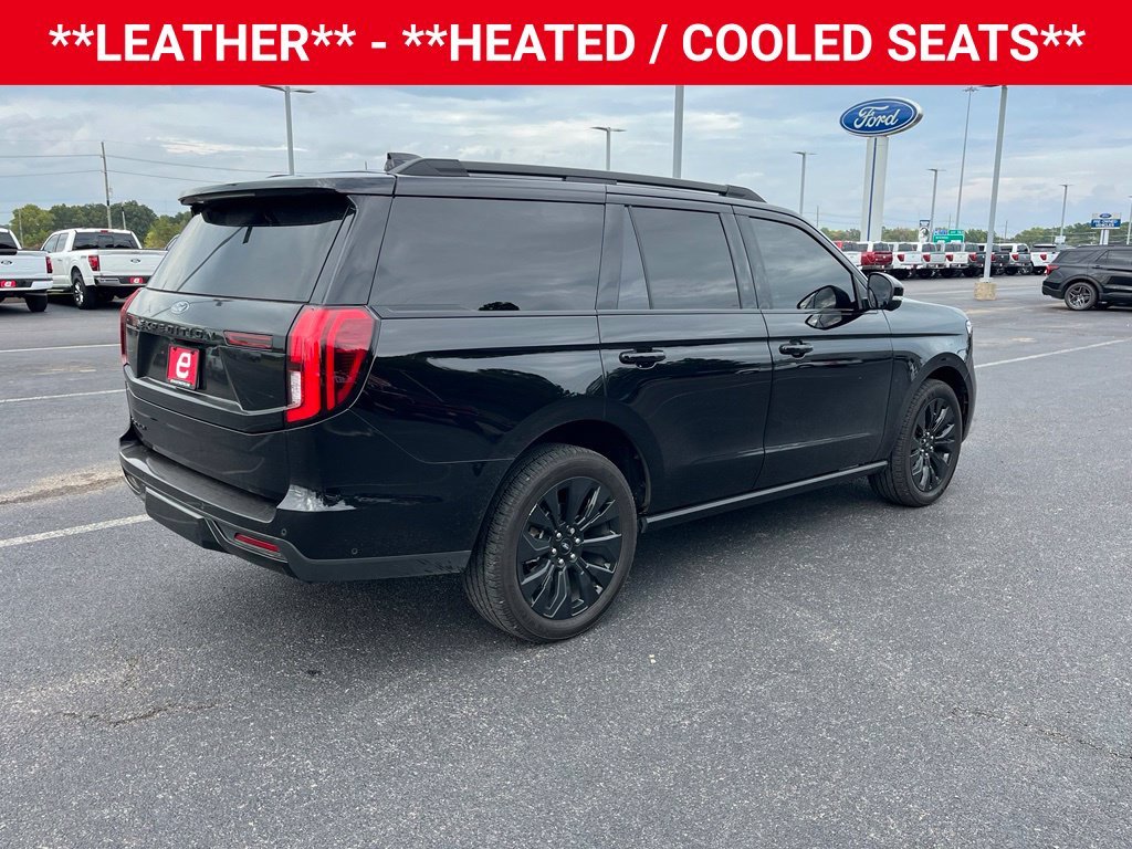 Used 2025 Agate Black Metallic Ford Platinum image 5