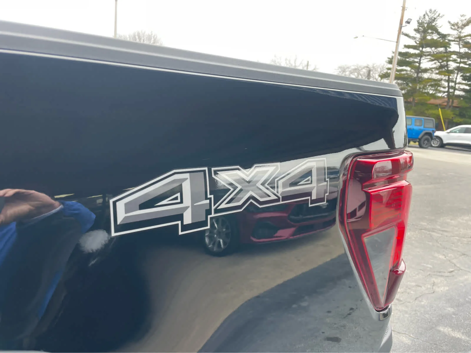 New 2026 Agate Black Metallic Ford XLT image 14