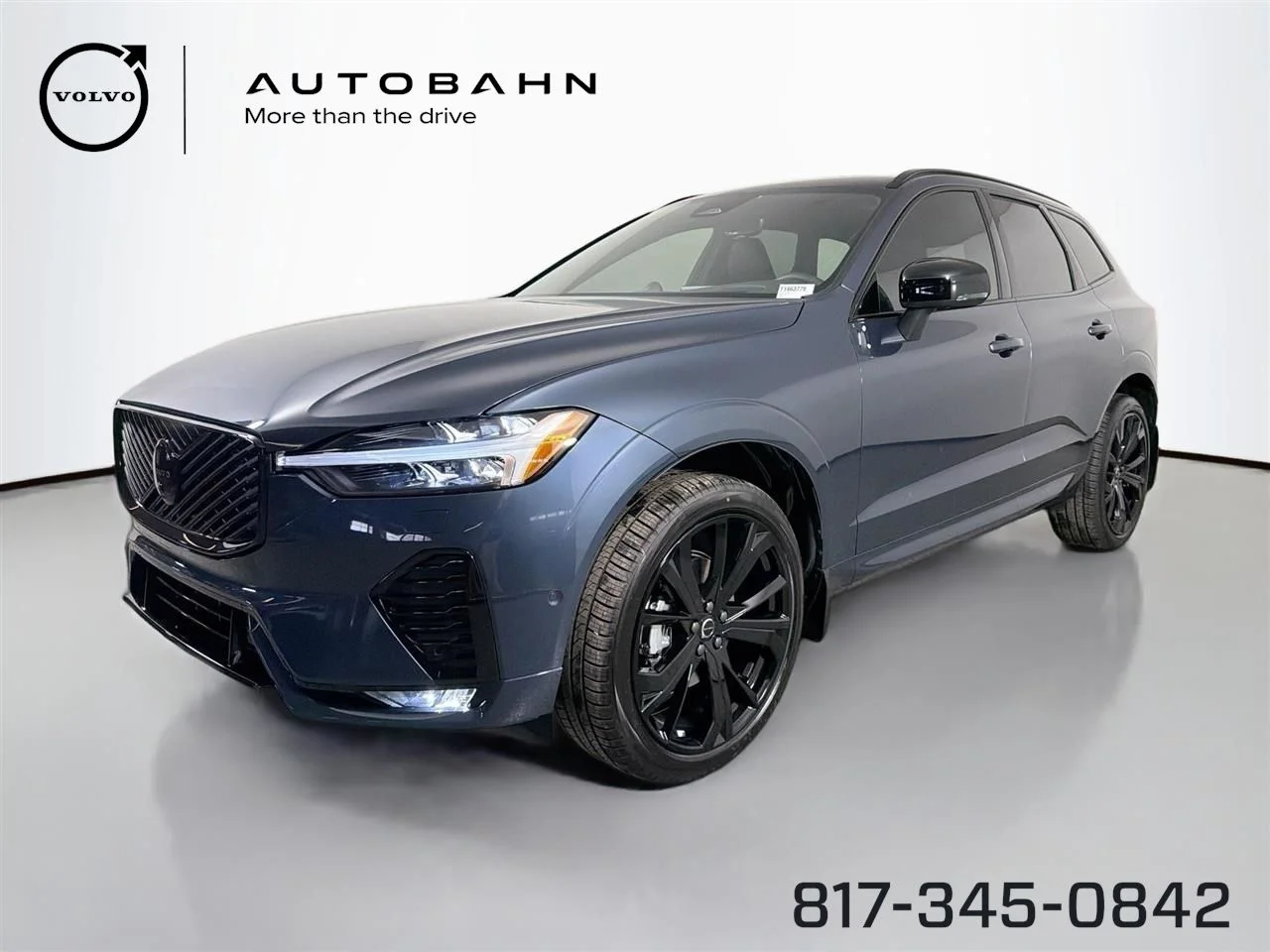2026 Volvo XC60 B5 Ultra Black Edition Theme AWD's photo