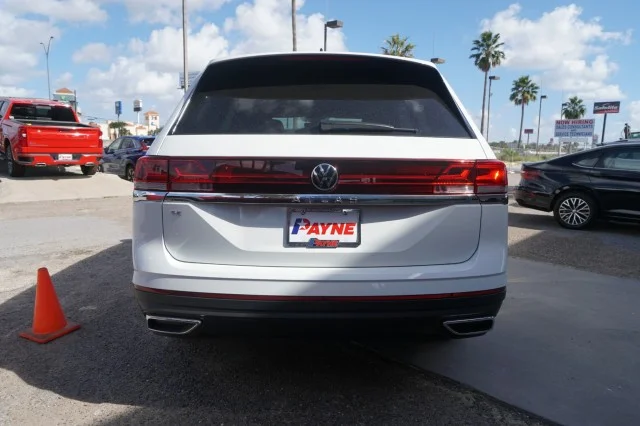 2024 Volkswagen Atlas SE - Photo 6