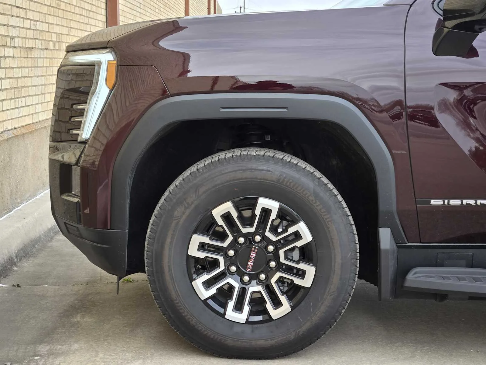 New 2026 Dark Ember Metallic GMC Elevation Extended Range image 6