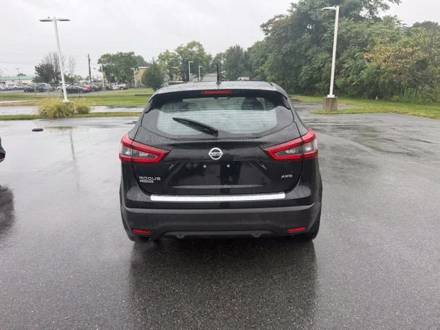 Used 2022 Magnetic Black Pearl Nissan S image 8