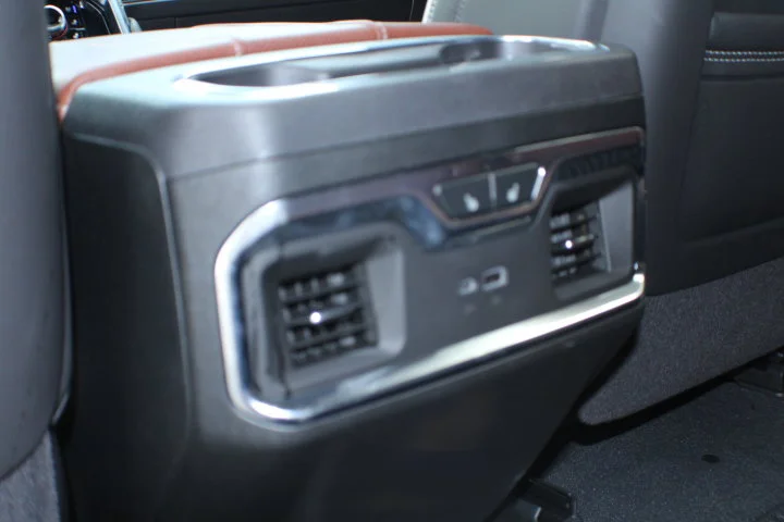 Certified Used 2025 Onyx Black GMC Denali Ultimate image 18