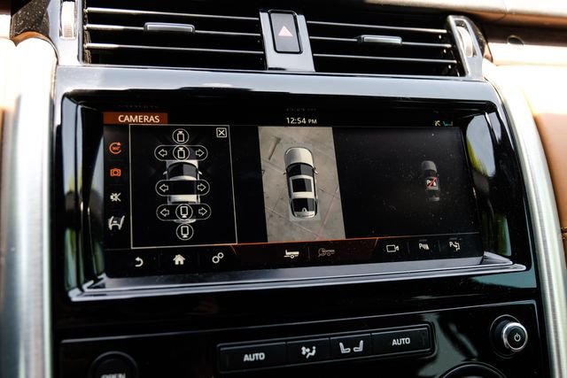 Used 2019 White Land Rover HSE Luxury image 27