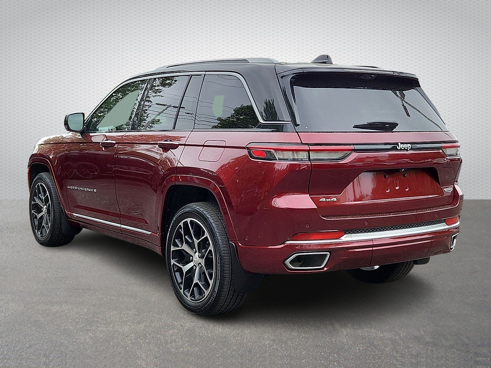 Certified Used 2022 Velvet Red Pearlcoat - PRV Jeep Summit Reserve 4x4 image 4