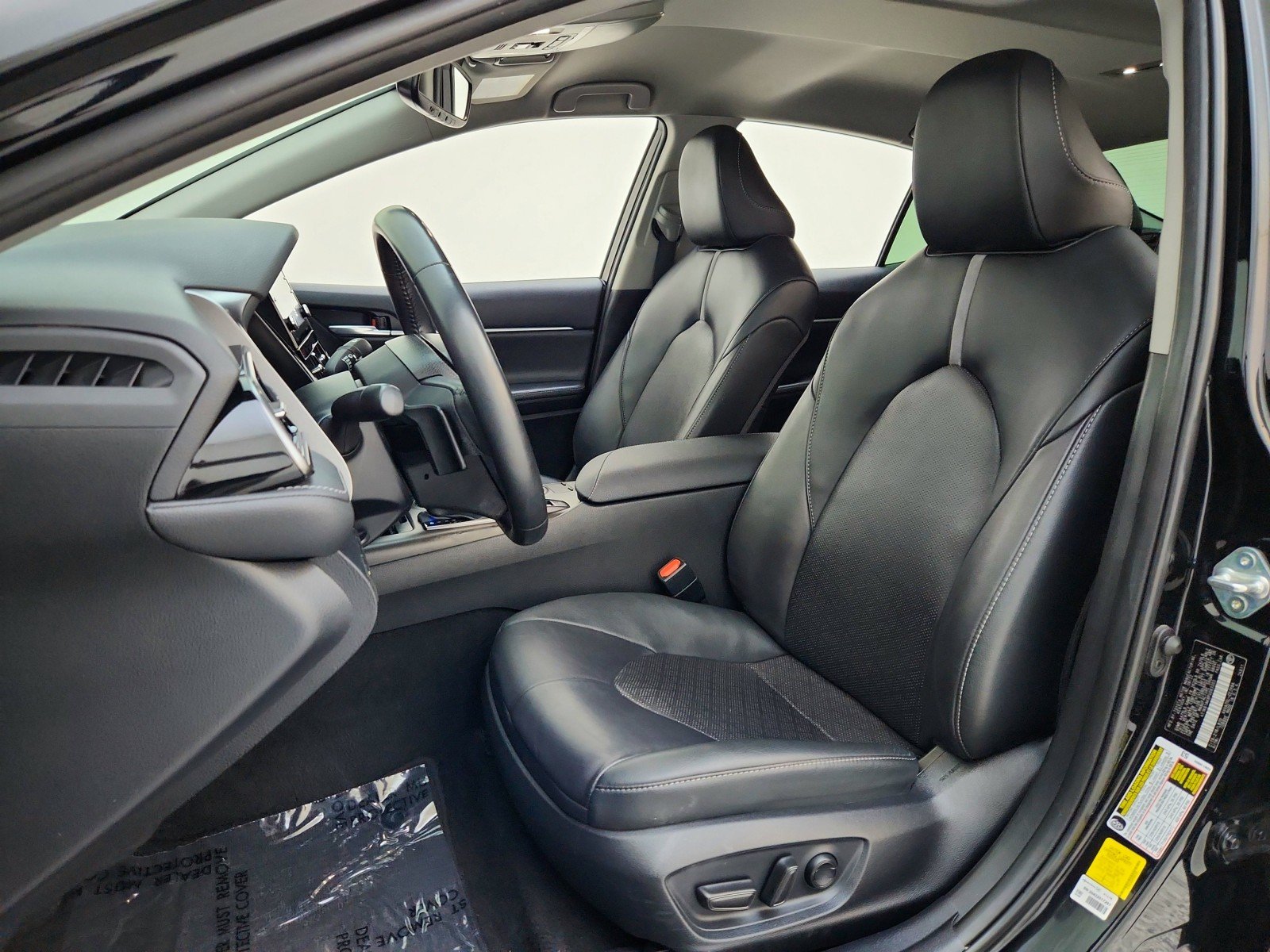 Used 2023 BLACK Toyota XSE image 17