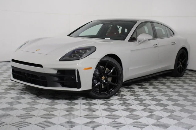 2026 Porsche Panamera RWD