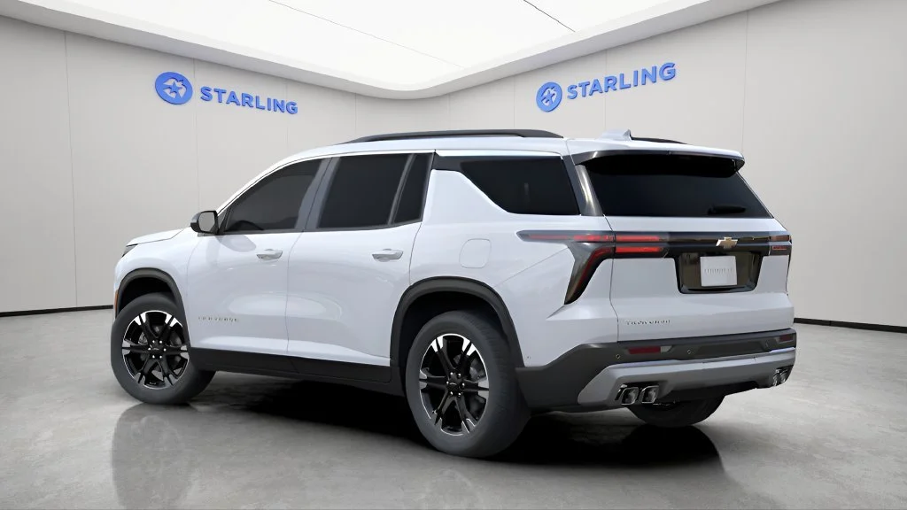 New 2027 Polar White Tricoat Chevrolet LT image 2
