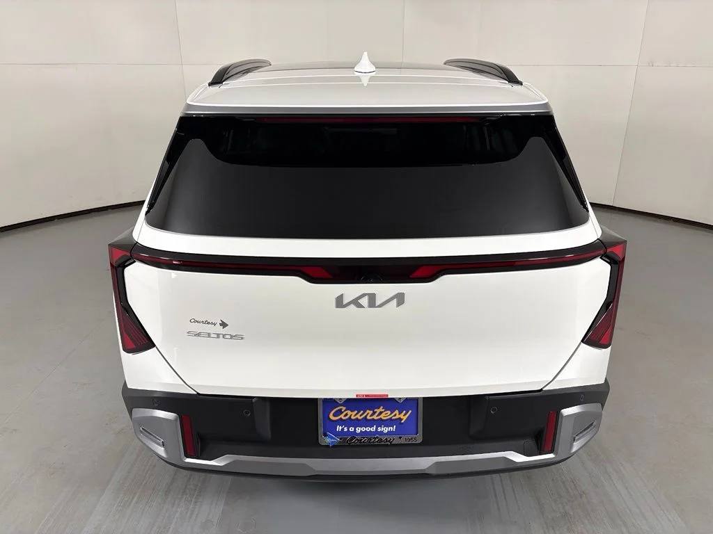New 2027 Snow White Pearl Kia EX image 7