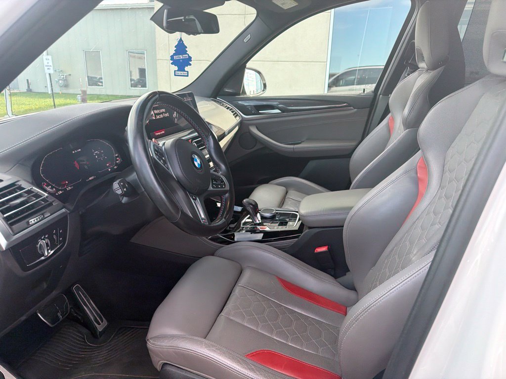 Used 2022 Alpine White BMW M image 1