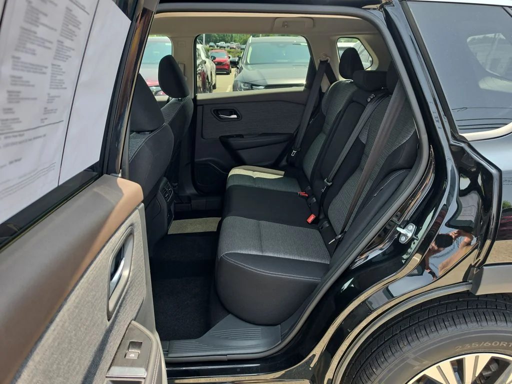 Used 2021 Black Nissan SV image 10