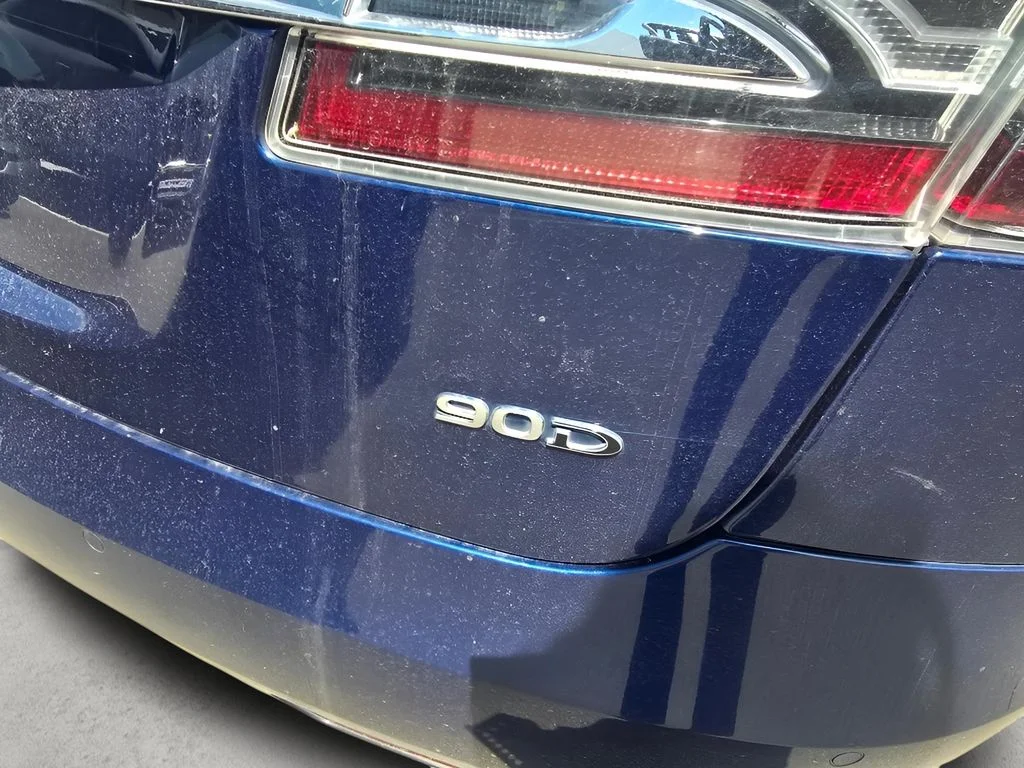 Used 2017 Deep Blue Metallic Tesla 90D image 18