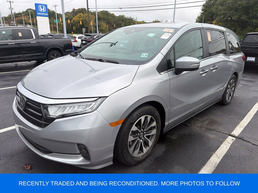Used 2023 Silver Honda EX-L image 2