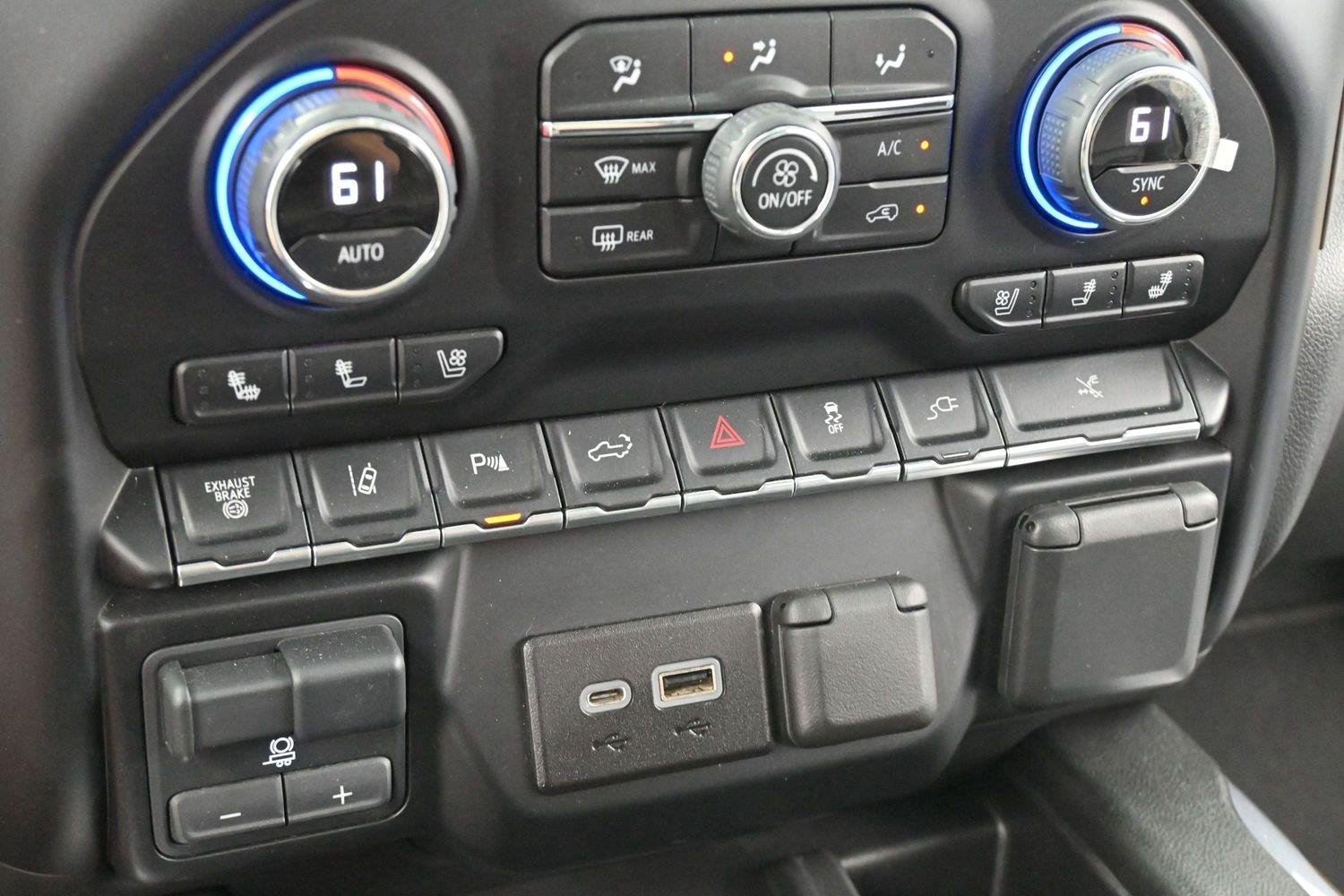 Used 2023 BLACK Chevrolet High Country image 23