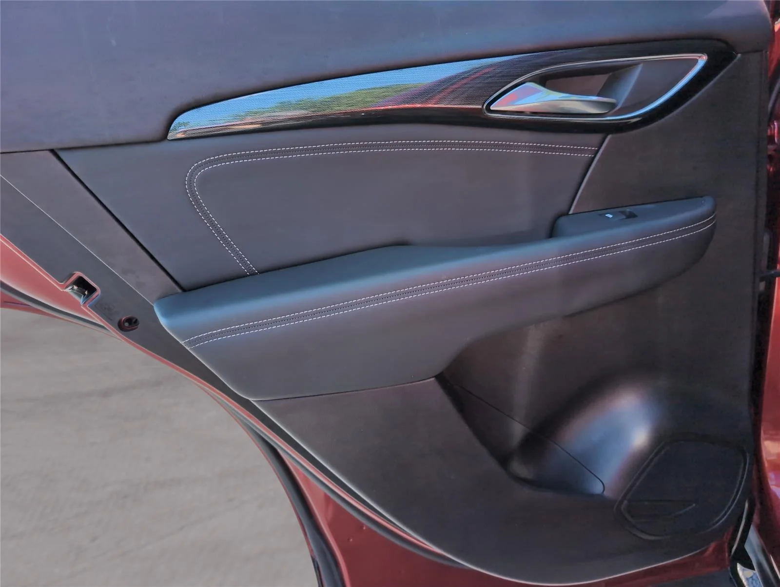 Used 2023 Cinnabar Metallic Buick Preferred image 31