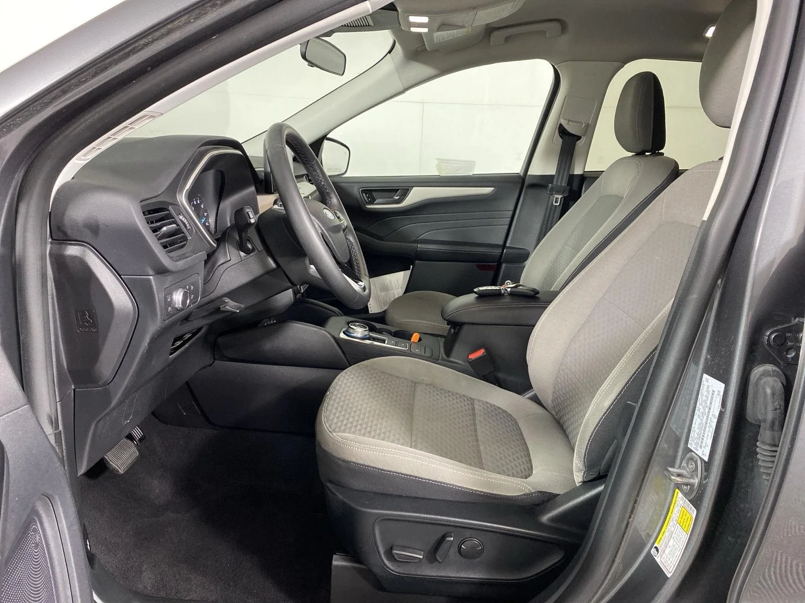 Used 2022 Carbonized Gray Ford SE Hybrid image 13