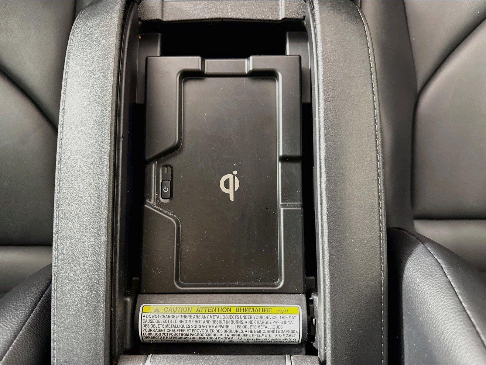 Used 2022 Midnight Black Metallic Toyota XLE image 33