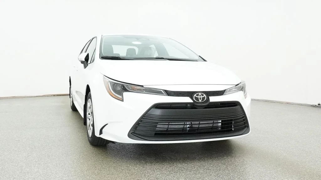 New 2026 Ice Cap Toyota LE image 7