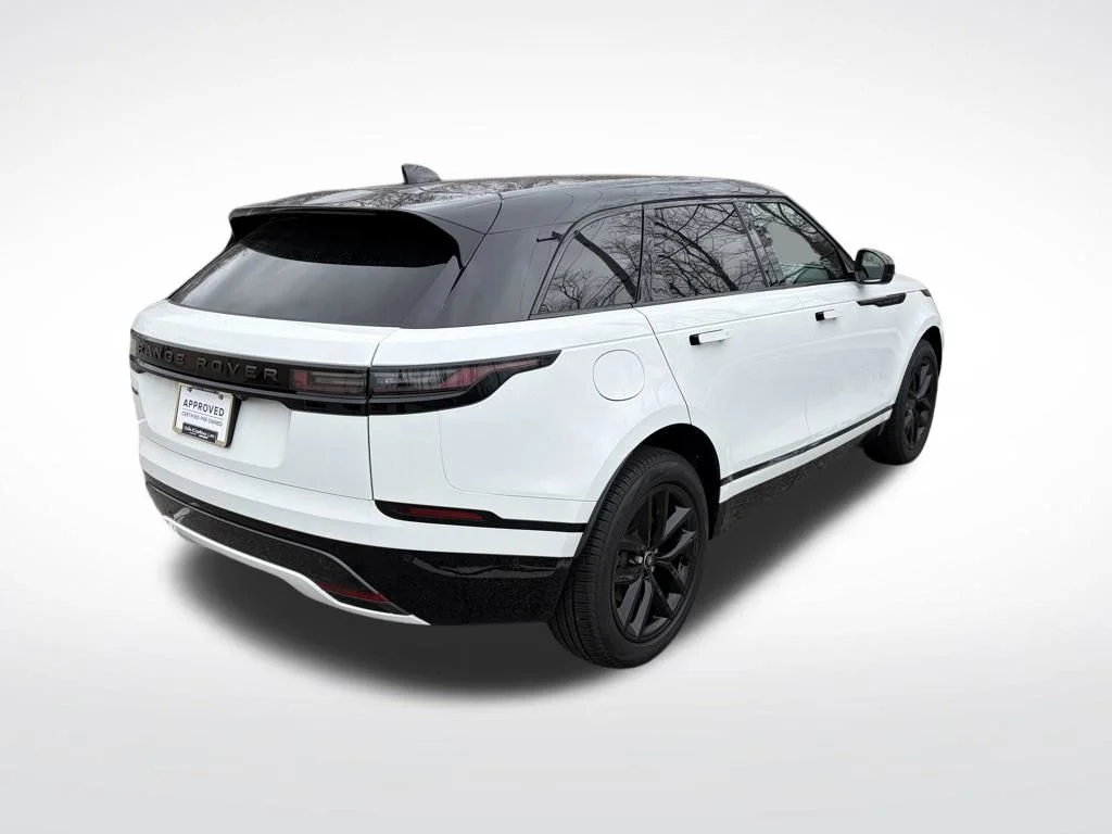 Certified Used 2026 White Land Rover Dynamic SE image 8