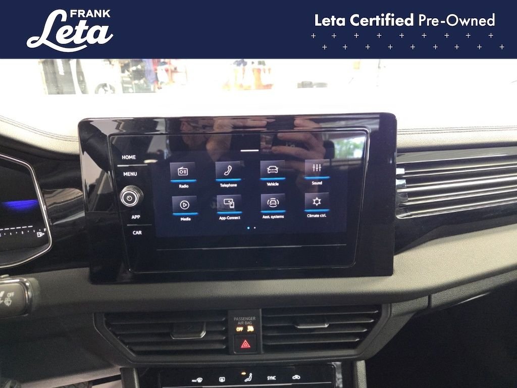 Used 2025 Deep Black Pearl Volkswagen  image 10