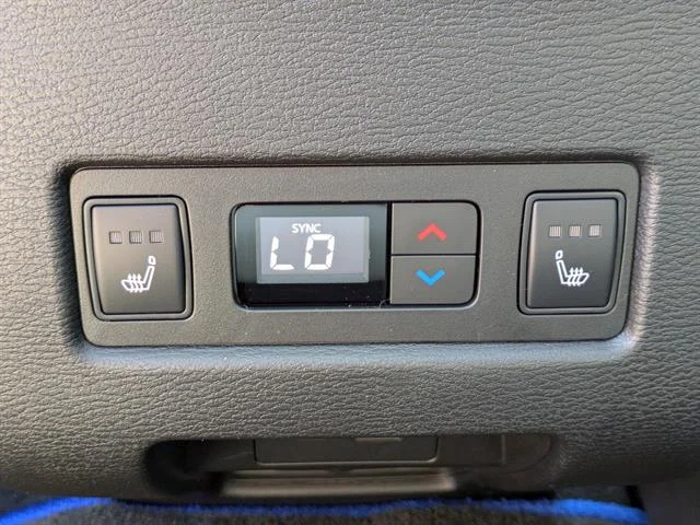 2025 Mitsubishi Outlander Plug-in Hybrid SEL - Photo 16
