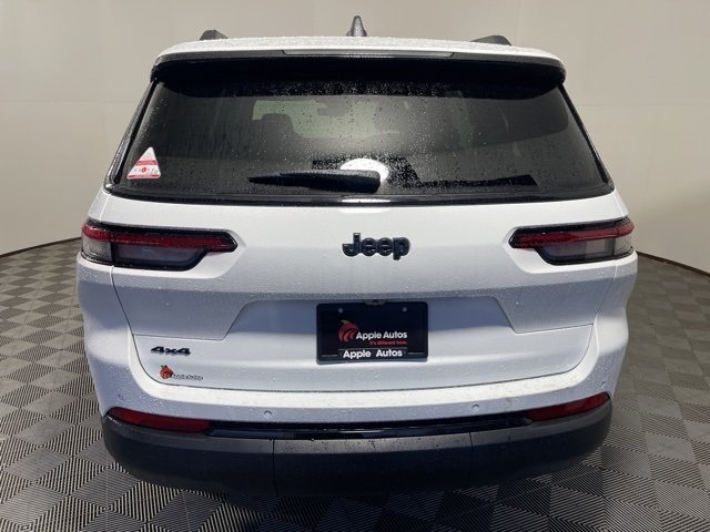 2025 Jeep Grand Cherokee Altitude X photo 2