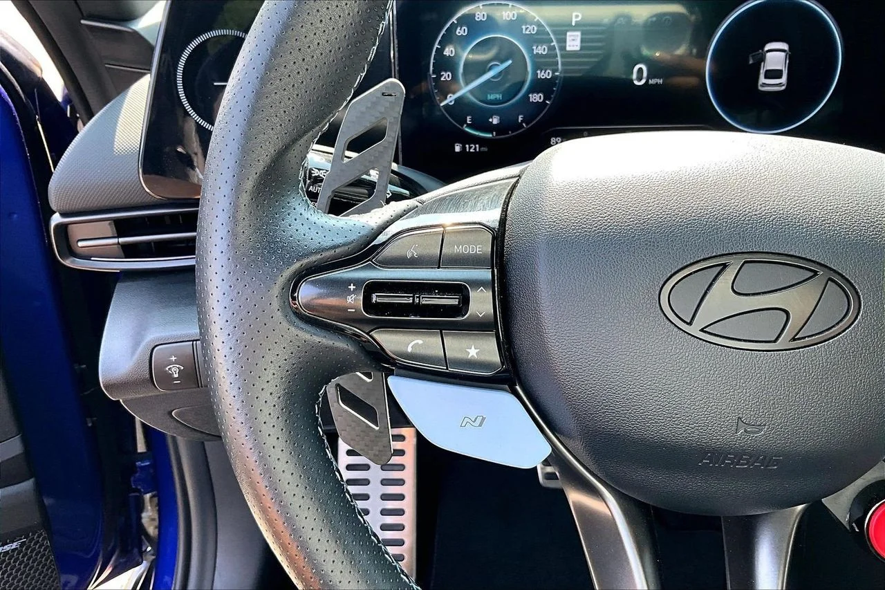 Used 2025 Blue Hyundai Base image 28