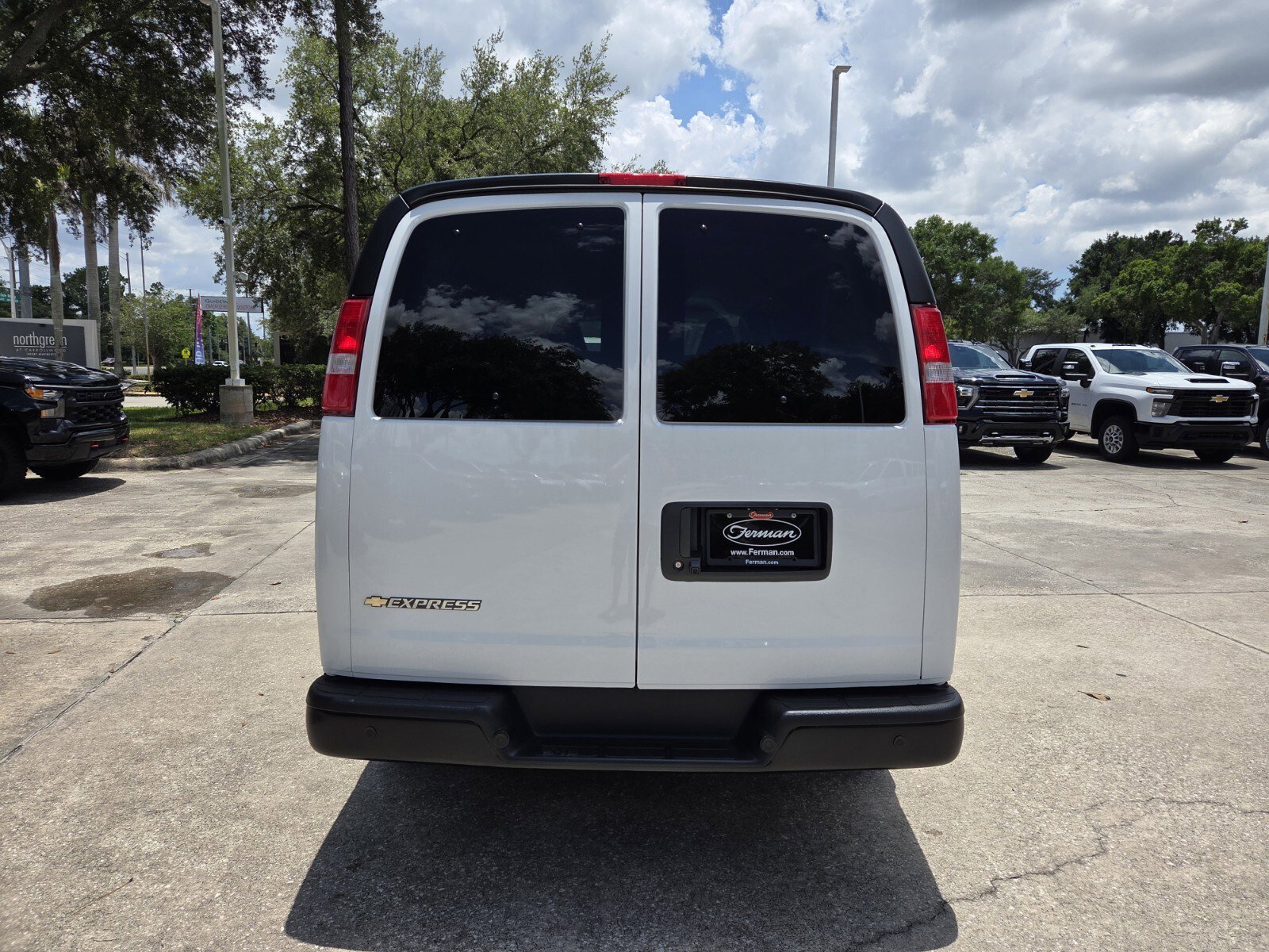 2026 Chevrolet Express Passenger LS - Photo 6